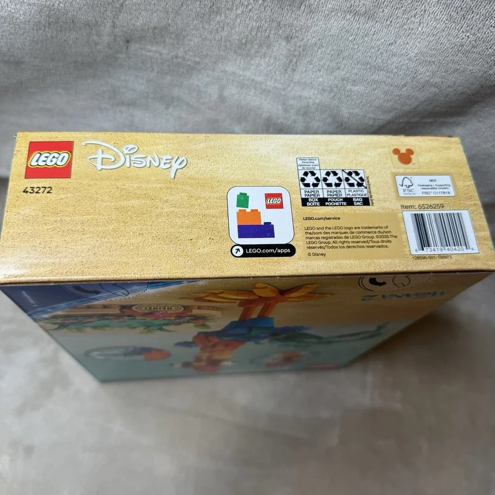 Lego Walt Disney Moana's Heihei Set# 43272 Brand New